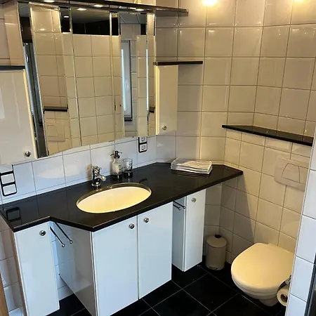 Dein 4-zimmer Zuhause In Bei Koeln *