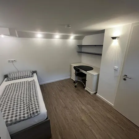 Dein 4-zimmer Zuhause In Bei Koeln Huerth