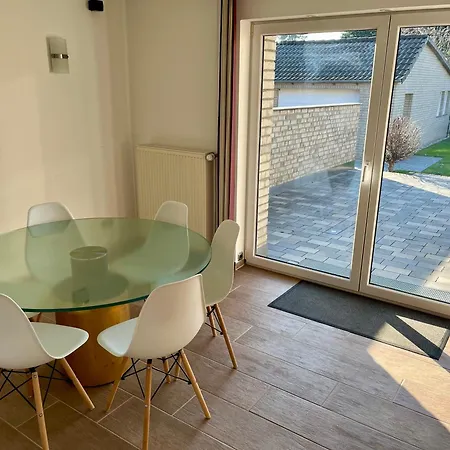 Dein 4-zimmer Zuhause In Bei Koeln Villa Huerth