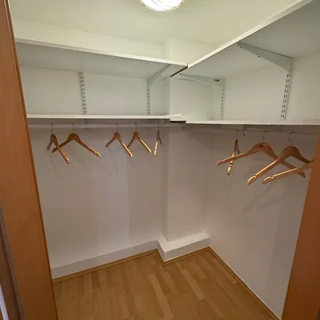 Dein 4-zimmer Zuhause In Bei Koeln * Huerth