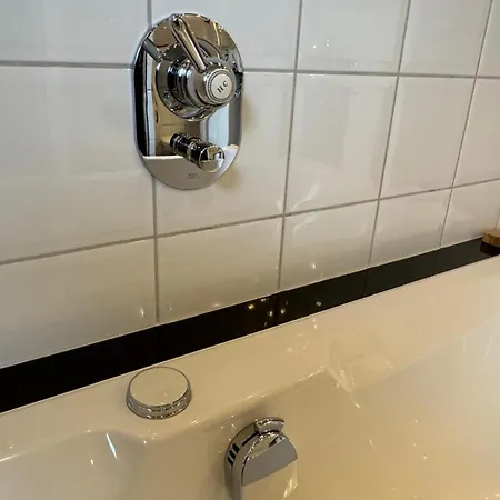 Dein 4-zimmer Zuhause In Bei Koeln * Huerth